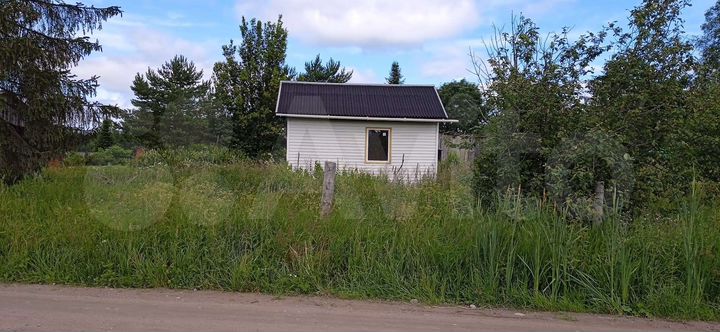 Дом 20 м² на участке 15 сот.