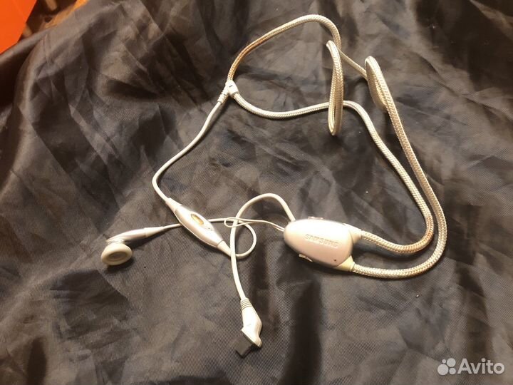 Наушники samsung