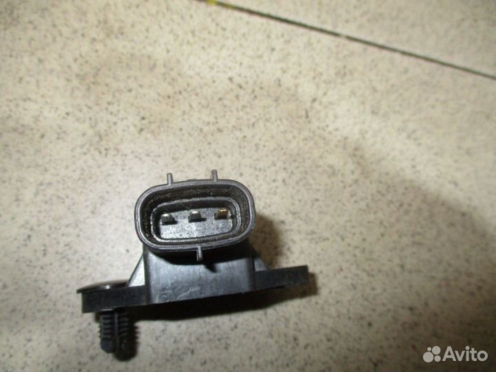 Датчик ускорения Toyota Land Cruiser Prado 120