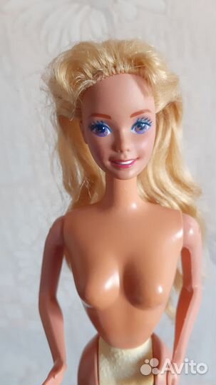 Барби с фиолетовыми глазами