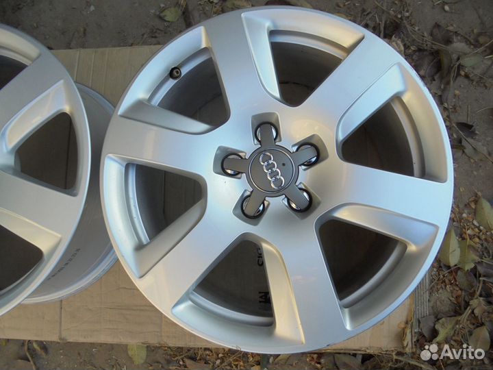 Оригинальные кованые диски Audi 8JR17 et39 5x112