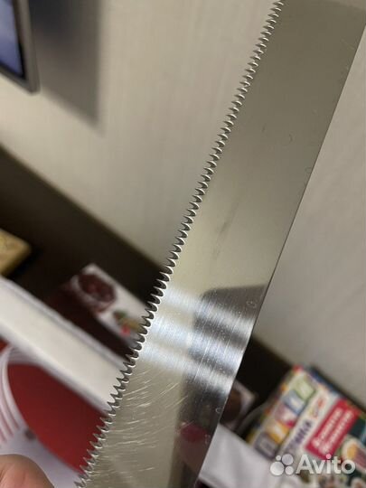 Нож для резки коржей для торта