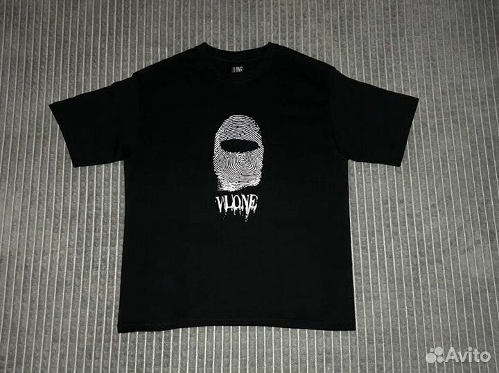 Футболка Vlone