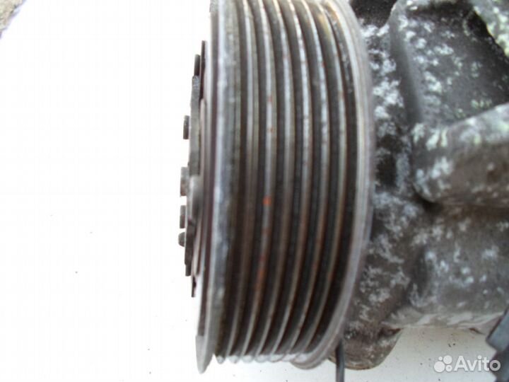 Nissan Note E11 компресор кондицинера