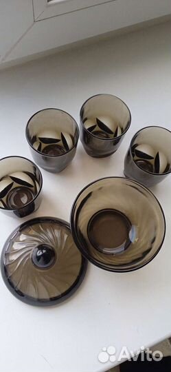 Сахарница и чашечки