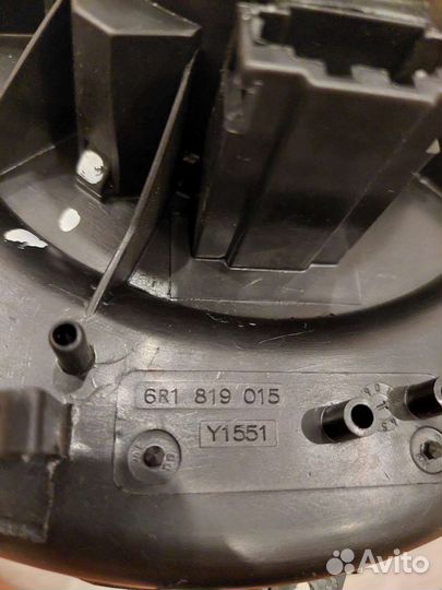 Вентилятор мотор Отопителя VAG 6R1819015A