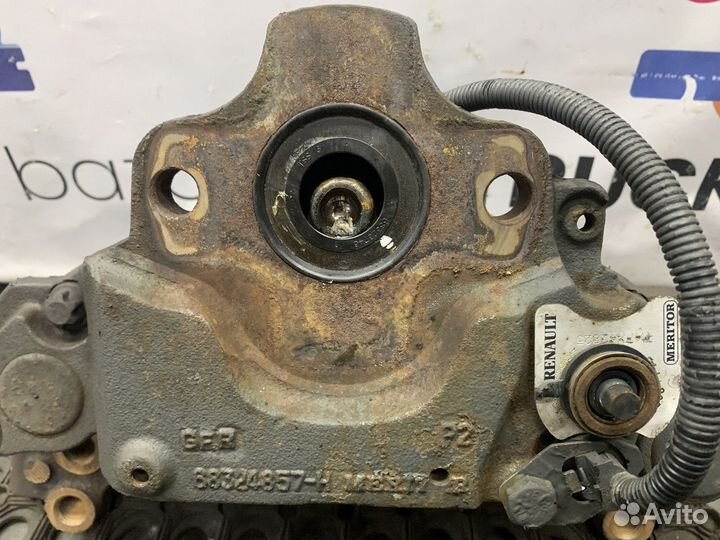 7421487685 Суппорт передний правый