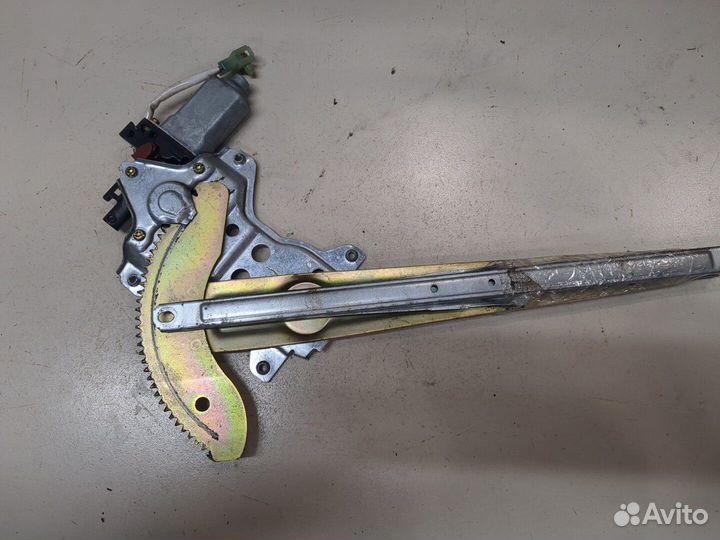 Стеклоподъемник электрический Daihatsu Terios 1, 2004