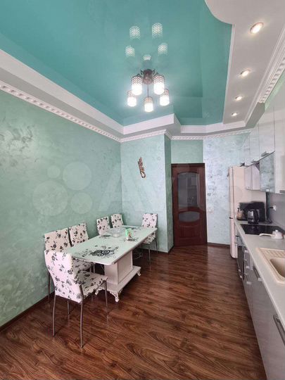 2-к. квартира, 72 м², 3/3 эт.