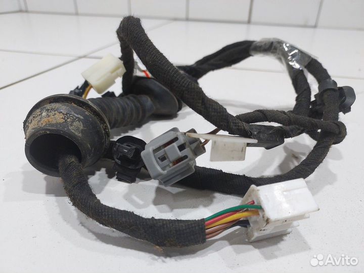 Электропроводка двери задняя правая (Lifan Solano)