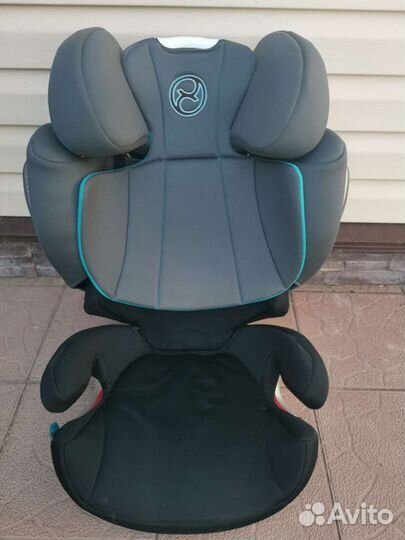 Автомобильное детское кресло cybex