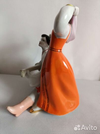 Статуэтки фарфоровые СССР