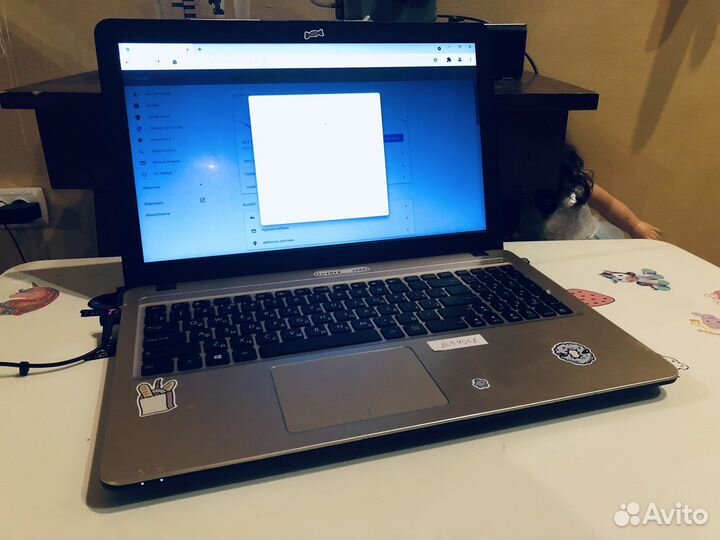 Ноутбук asus