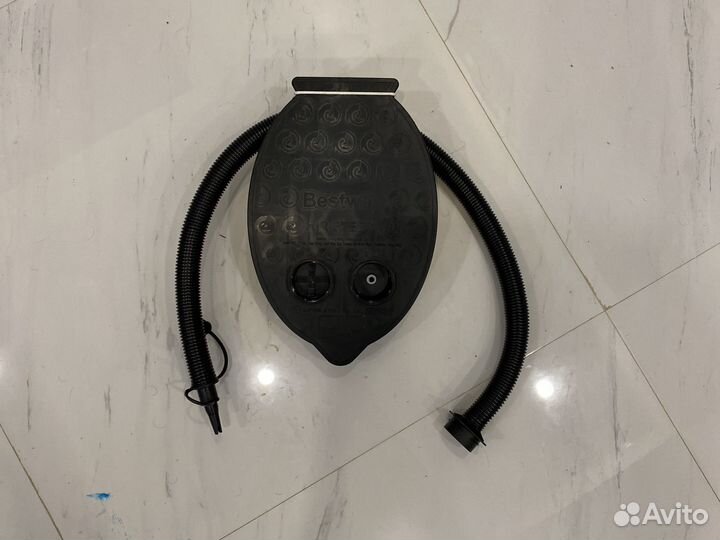 Насос и надувная кровать