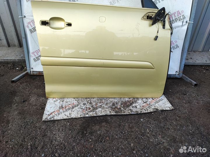 Ситроен С4 Пикассо Дверь передняя Прав