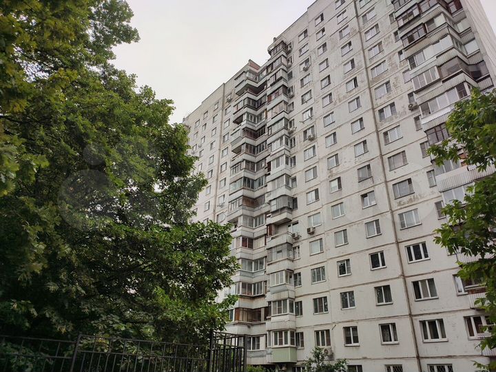 2-к. квартира, 54 м², 3/16 эт.