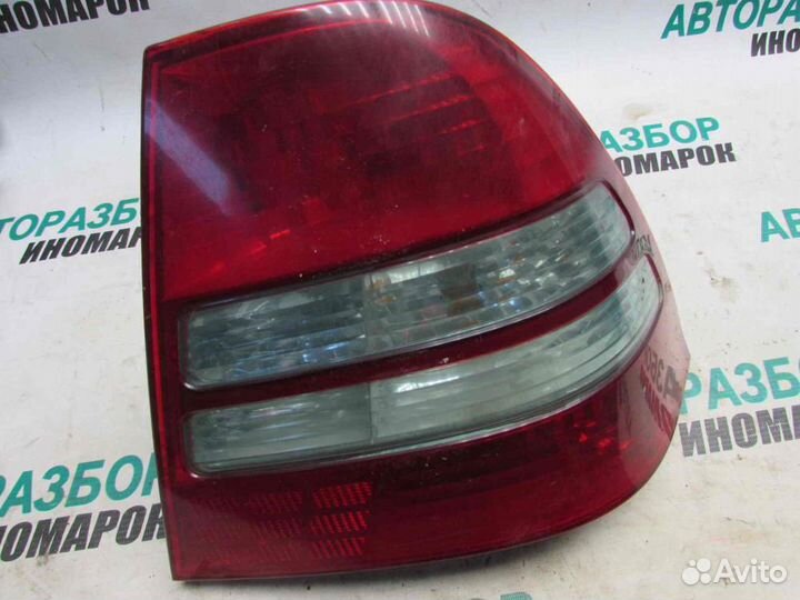 Фонарь задний правый для Toyota Corolla 9 2001-20