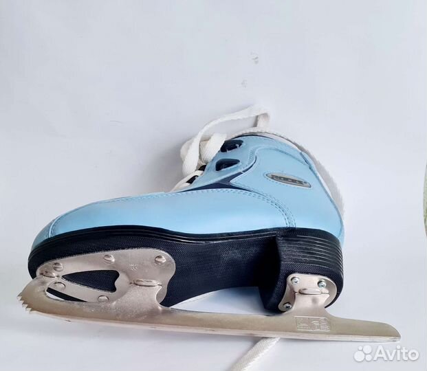 Коньки голубые женские roces