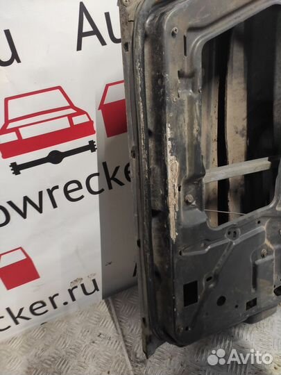 Дверь задняя правая Мерседес 190 (W201)