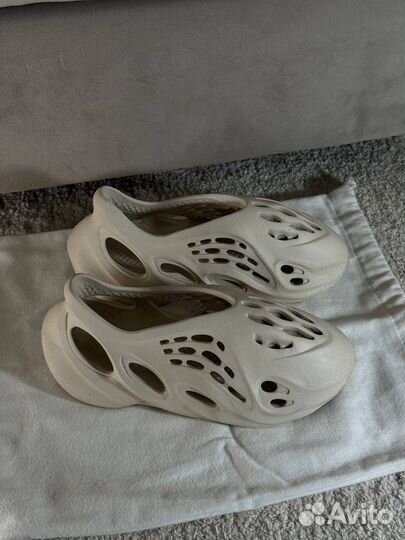 Adidas yeezy foam runner us6