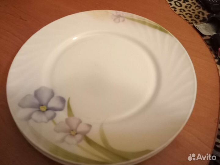 Тарелки из ударопрочного стекла новые