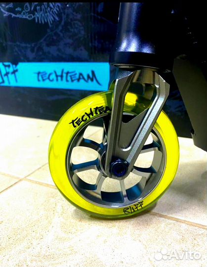 Трюковой самокат tech team ruff