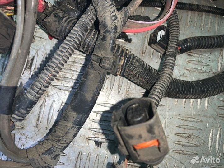 Проводка подкапотная Renault Fluence седан 1.6