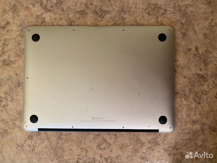 Apple MacBook 13-inch Early 2014