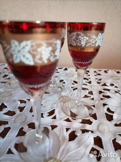 Рюмки из красного стекла Чехословакия