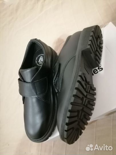 П/ботинки Clarks туфли H&P кроссовки Skechers 34,5