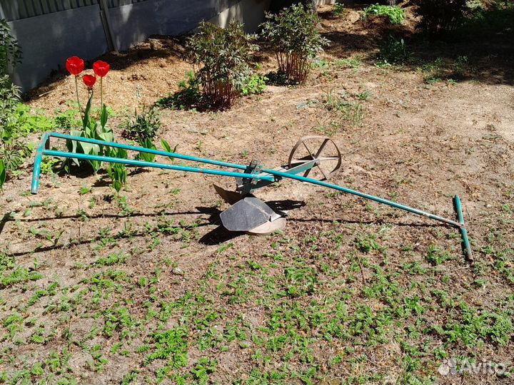 Распашник, окучник, плуг