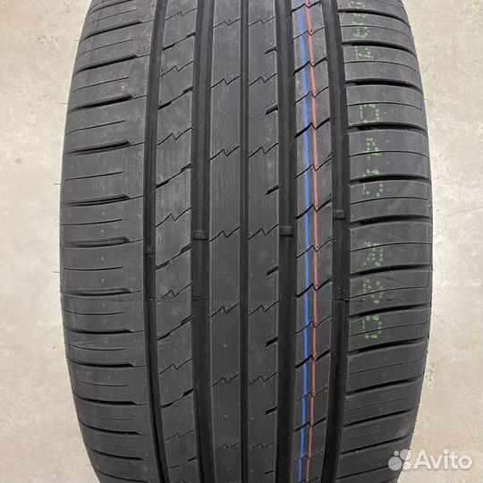 Tracmax X-Privilo RS01+ 295/40 R20 110Y