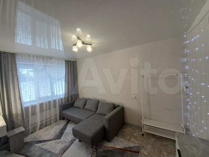 2-к. квартира, 33,7 м², 1/3 эт.