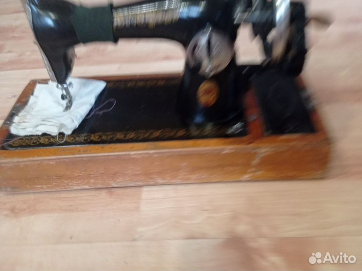 Швейная машинка подольская ручная