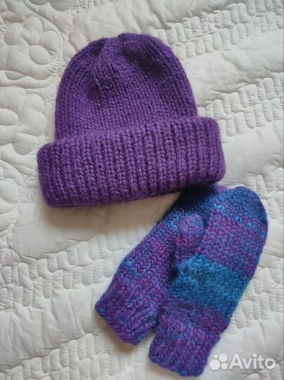 Шапка и варежки женские