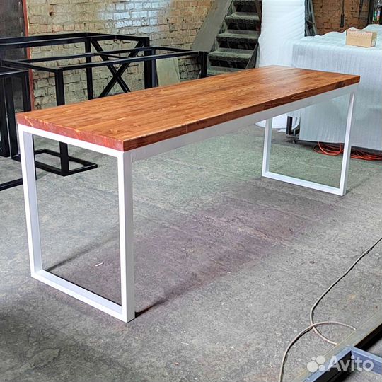 Компьютерный стол в стиле лофт, два метра