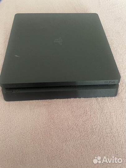 Ps4 slim 1tb с играми 2 джостика