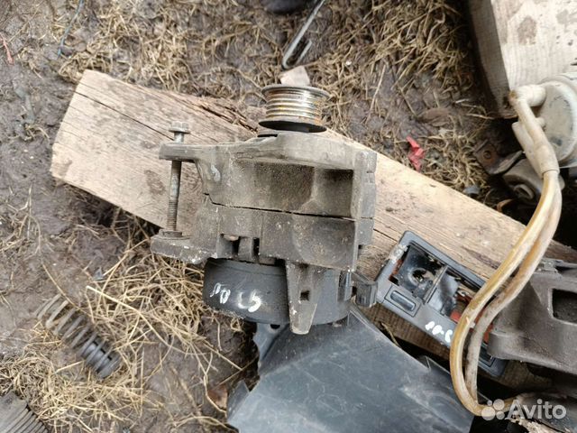 Генератор на фольксваген гольф3 пассат б3. Ауди