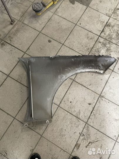 Крыло переднее левое mercedes w212