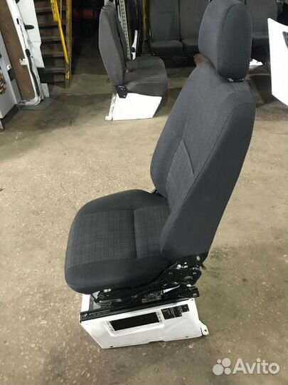 Сиденье левое Mercedes Sprinter W906 OM651.955