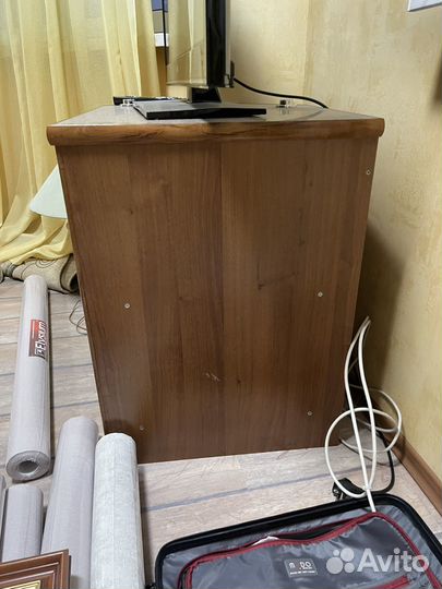 Тумба под телевизор