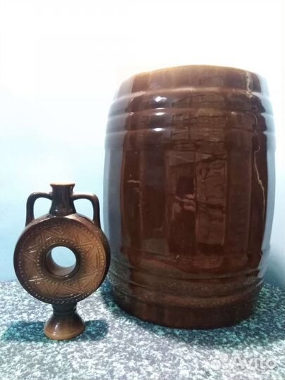 Кувшины, горшки, кружки из глины и керамики