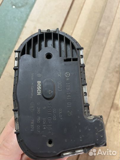 Дроссельная заслонка Mercedes-Benz A1131410125