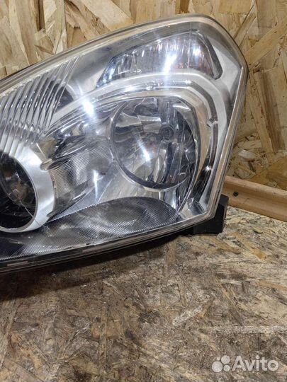 Фара Левая Ниссан Кашкай J10 аналог TYC