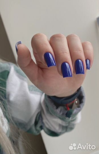 Покрытие ногтей гель-лаком/маникюр/педикюр