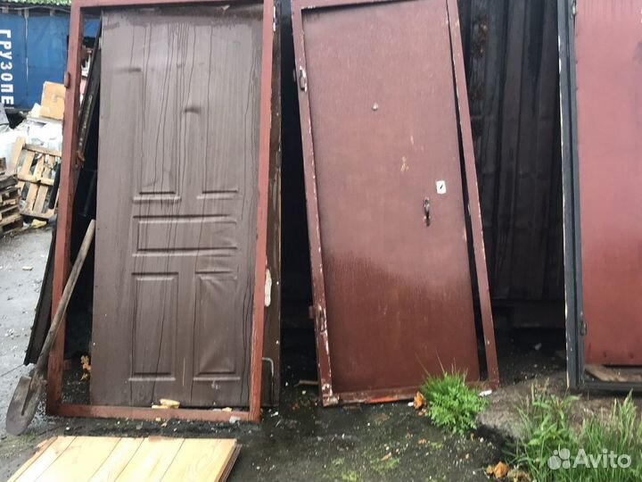 Дверь входная металлическая