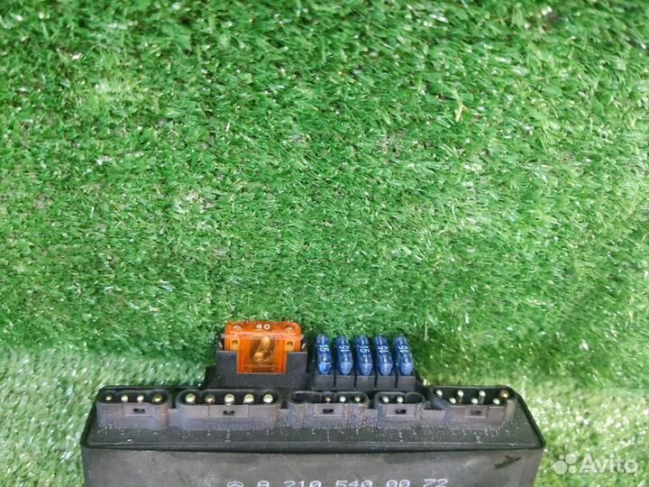 Блок предохранителей Mercedes SLK R170