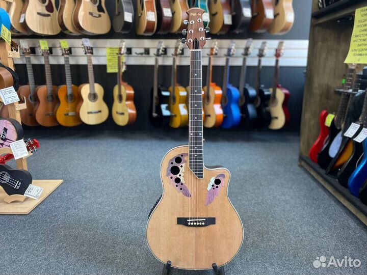 Гитара электроакустическая