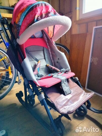 Прогулочная коляска