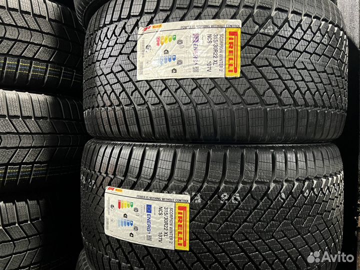 Pirelli Scorpion Winter 2 275/35 R22 и 315/30 R22 104V